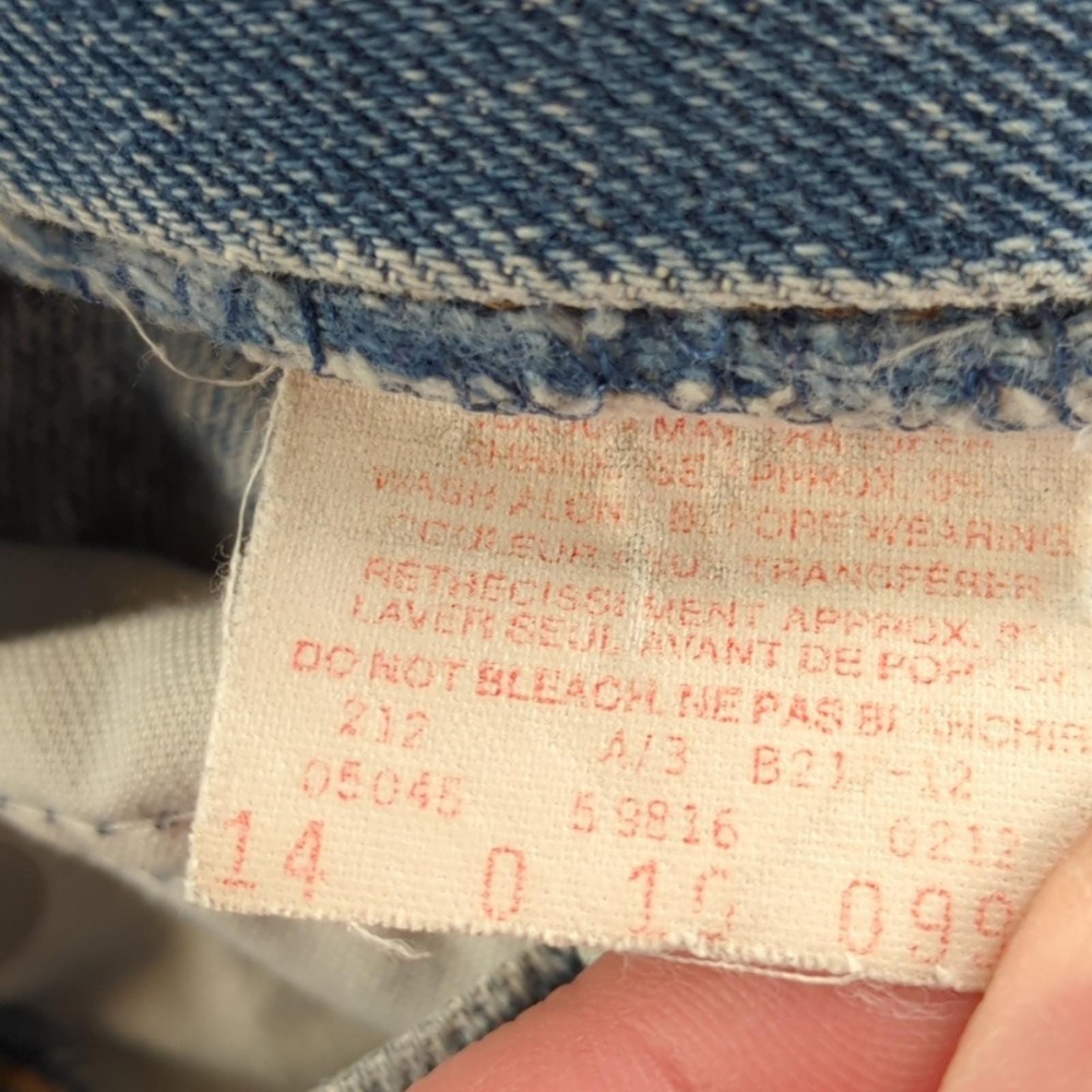 Vintage 90s Levis Jeans Size 14 (Fits 28x33) Blue Light Wash Straight Orange Tab - Picture 6 of 14
